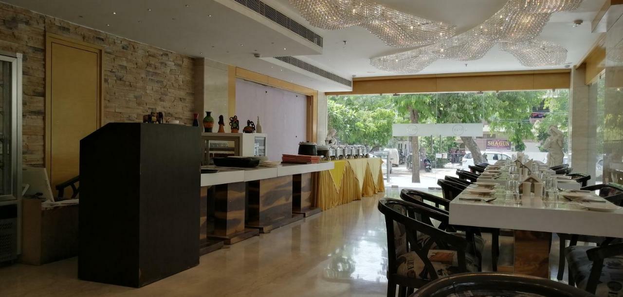 Kyriad Hotel Jaipur By Othpl Exterior photo